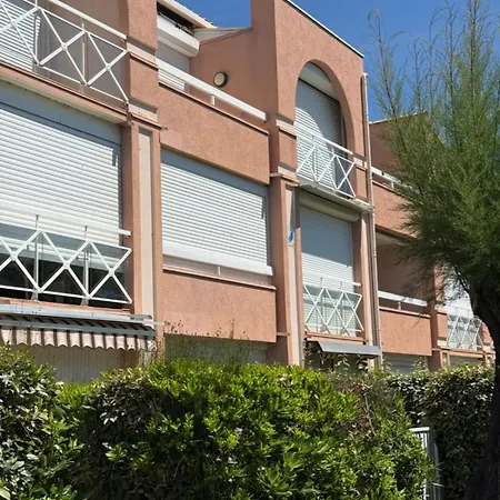 Apartment Near The With Balcony